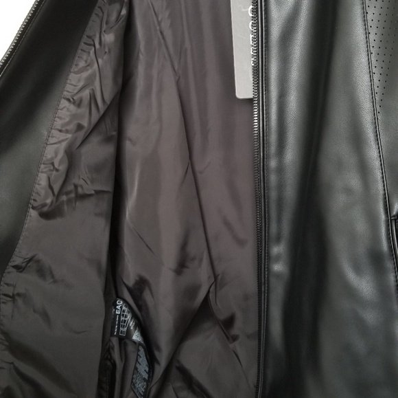 Bomber Jacket - Picture 5 of 7